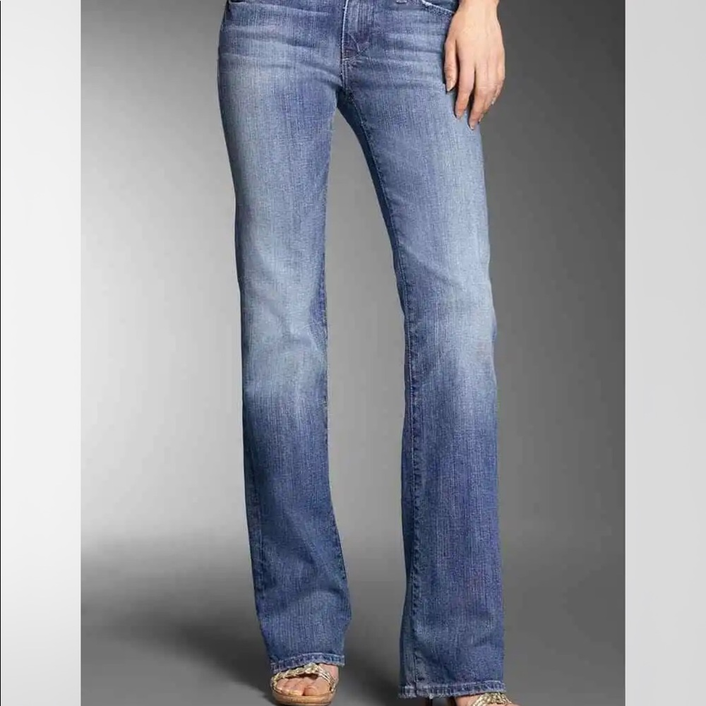 Adriano Goldschmeid the endear Jeans.